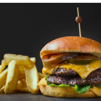 Hamburguesa doble casera - Restaurante en Teguise, Lanzarote - El recoveco de NaRa